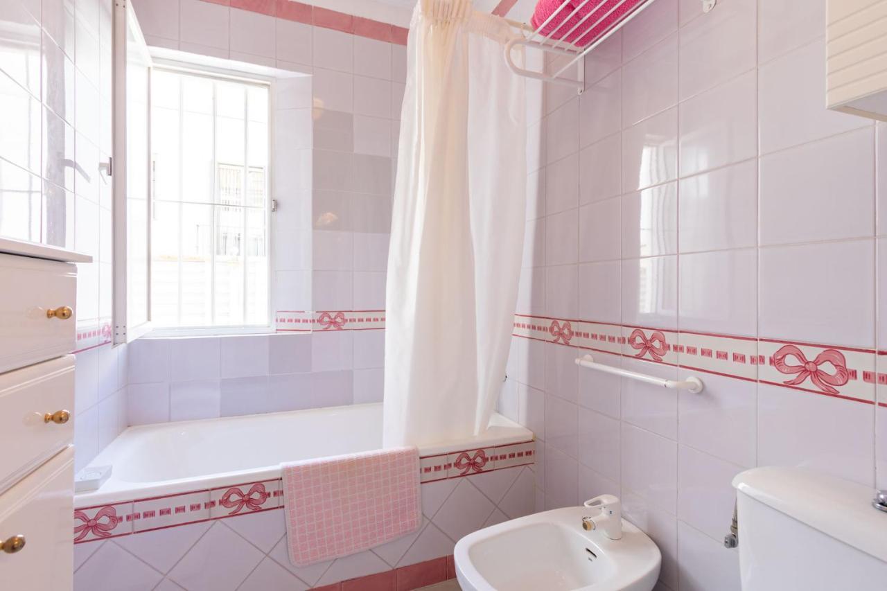 Holiday Apartment, 2 Pax, Historical Center 세비야 외부 사진